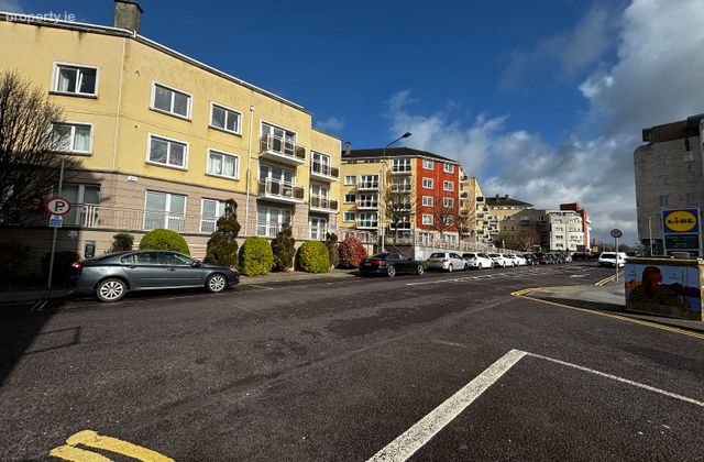 Apartment E14, Edward Court, Edward Street, Tralee, Co. Kerry - Click to view photos