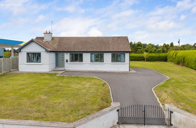 Carrigeens, Spa Glen, Mallow, Co. Cork, Mallow, Co. Cork - Click to view photos
