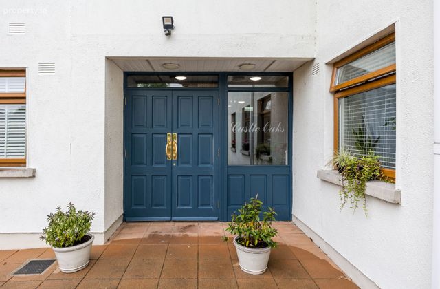 Apartment 5, Castle Oaks, Dublin Road, Malahide, Co. Dublin - Click to view photos