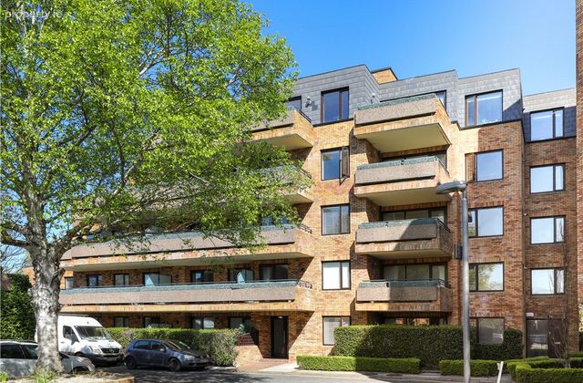 106 Merrion Village, Ballsbridge, Dublin 4, Ballsbridge, Dublin 4 - Click to view photos