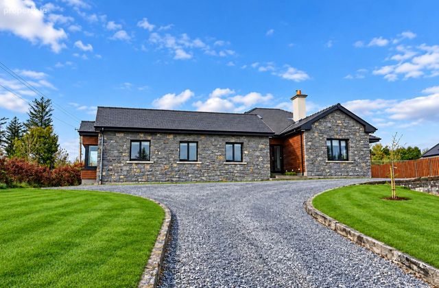 Cashel Lodge, Rosscahill, Co. Galway, Rosscahill, Co. Galway - Click to view photos