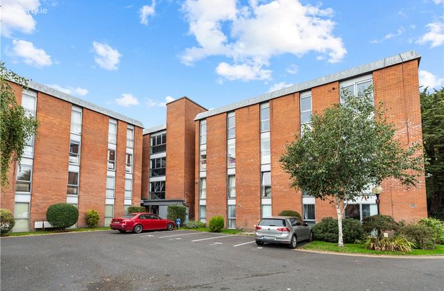 15 Merrion Court, Ailesbury Road, Ballsbridge, Dublin 4, Ballsbridge, Dublin 4 - Click to view photos