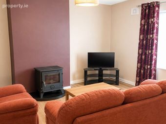 18 Bridge Court, Bridge Street, Ballinasloe, Co. Galway - Image 2