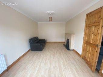 34 Croke Gardens, Thurles, Co. Tipperary - Image 5