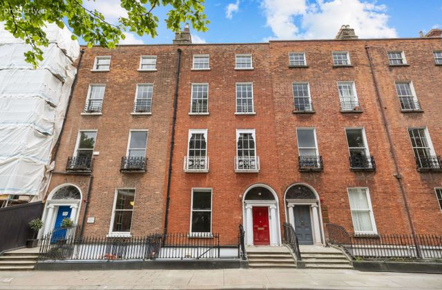 18 Herbert Street, Dublin 2 - Click to view photos