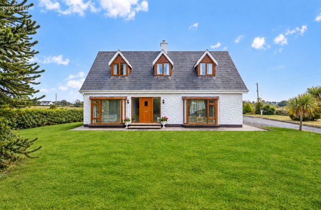 Coliemore House, Curracloe Road, Castlebridge, Co. Wexford - Click to view photos