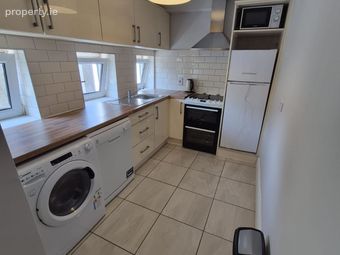 Apartment 39, Block B, South Terrace Court, Cork City Centre, Co. Cork - Image 4