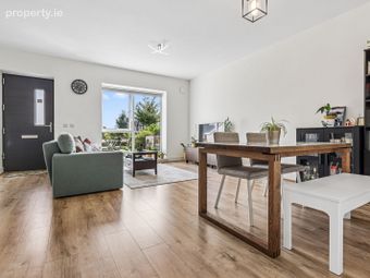 2 Mercer Lodge, Mercer Vale, Cherrywood, Co. Dublin - Image 2