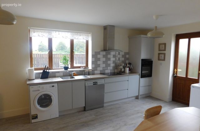 Turnings Upper, Straffan, Co. Kildare - Click to view photos