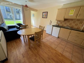 Apartment 38, Cratloe Wood Student Village, Caherdavin, Co. Limerick - Image 2