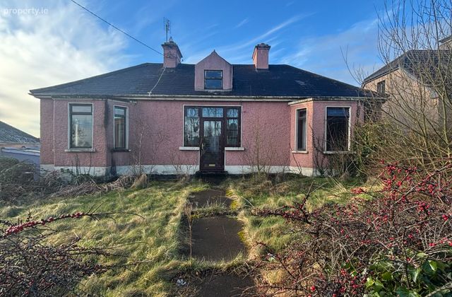 Station Road, Castlebar, Co. Mayo - Click to view photos