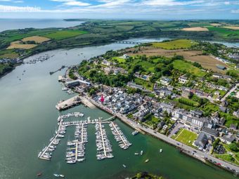 60 Shearwater, Pier Road, Kinsale, Co. Cork