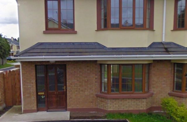 22 An Draighne&aacute;n, Ballymahon, Barry, Co. Longford - Click to view photos
