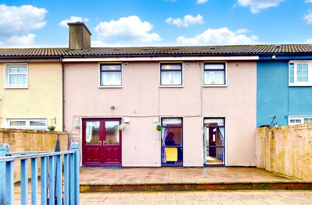 12 Dolmen Court, Ballymun, Dublin 11 - Click to view photos