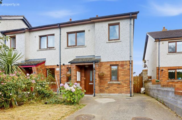 33 Dun Saithne View, Balbriggan, Co. Dublin - Click to view photos