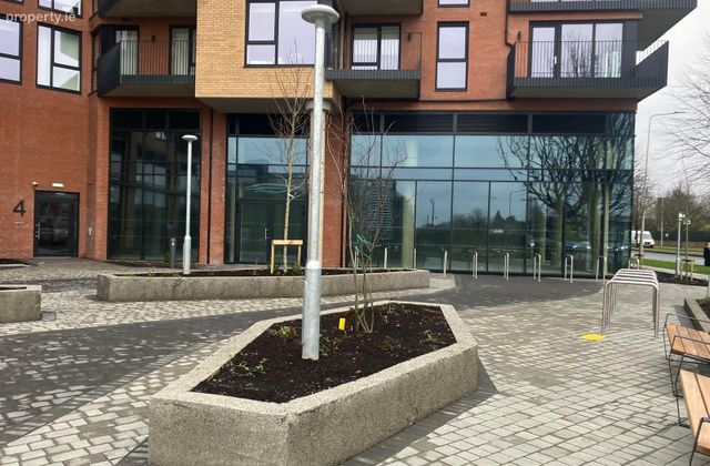 Airton Plaza, Belgard Road, Tallaght, Dublin 24, Tallaght, Dublin 24 - Click to view photos