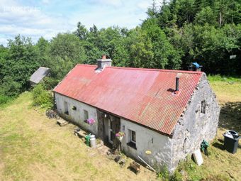 Wild Strawberry Cottage, Carricknagrow, Blacklion, Co. Cavan - Image 3