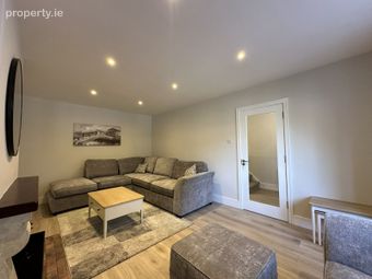 32 Kingswood Castle, Kingswood, Dublin 24 - Image 5