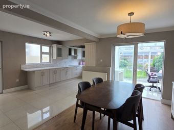 Knocknashee, 21 The Warren, Malahide, Co. Dublin - Image 5