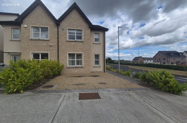 121 Station Walk, Newbridge, Co. Kildare - Click to view photos