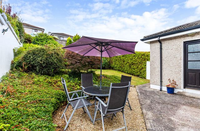 4 Amberley Heights, Grange, Grange, Co. Cork - Click to view photos