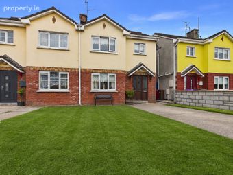 8 College Avenue, College Manor, Cobh, Co. Cork - Image 2