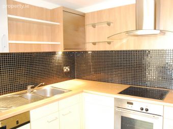 Apartment, Adelaide Square, Whitefriar Street, Dublin 2 - Image 4