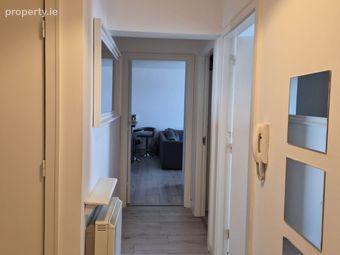 Apartment 16, Gloucester Square, Railway Street, Dublin 1 - Image 3