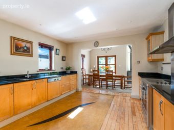 4 Blackglen Court, Dublin 18, Sandyford, Dublin 18 - Image 5