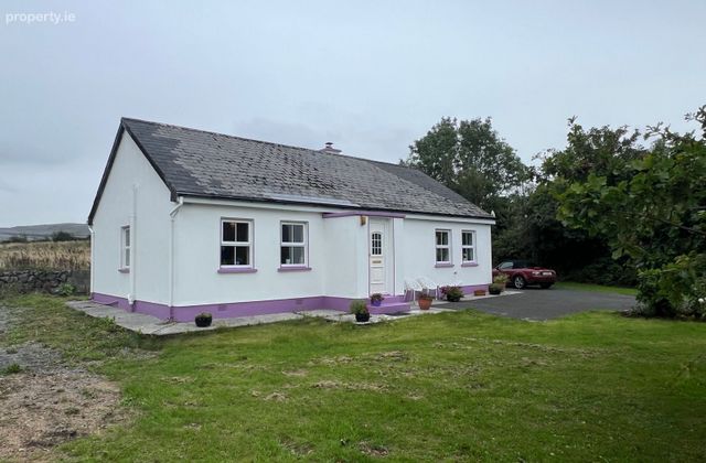 Lilac Cottage, Knocknagroagh, Ballyvaughan, Co. Clare, Ballyvaughan, Co. Clare - Click to view photos