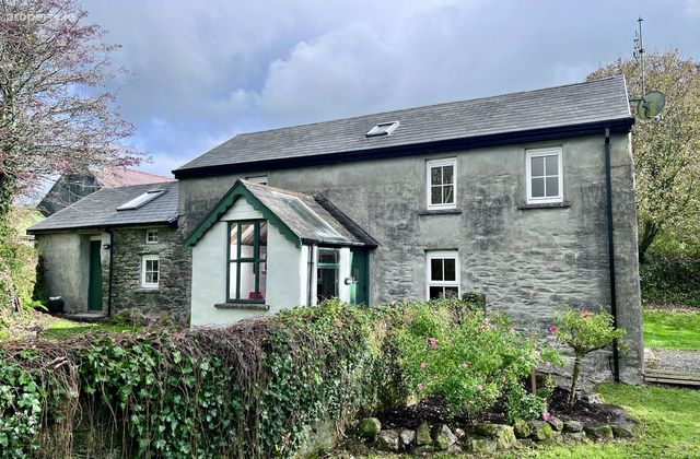 The Poets House, Cloncorban, Rossmore, Clonakilty, Co. Cork, Bealad Cross Roads, Co. Cork - Click to view photos