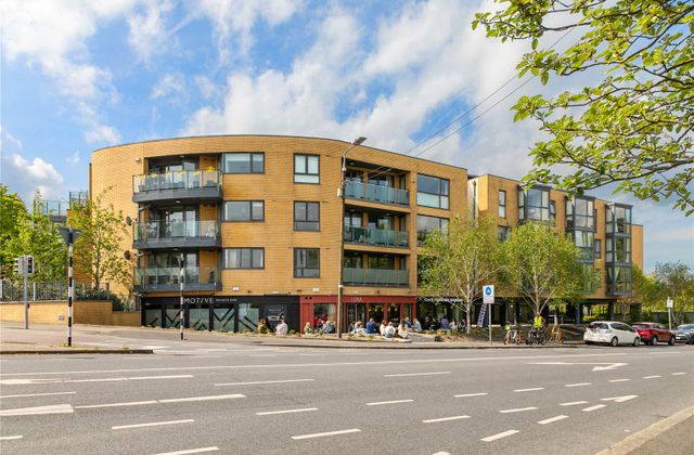 41 The Pavilion, Roebuck Road, Clonskeagh, Dublin, Clonskeagh, Dublin 14 - Click to view photos