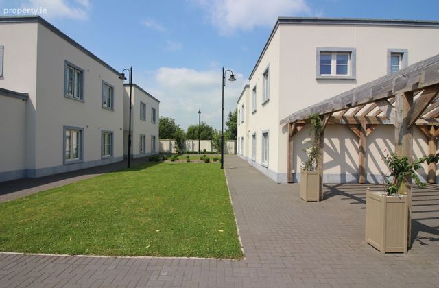 2 The Oaks, Blackabbey Road, Adare, Co. Limerick - Click to view photos