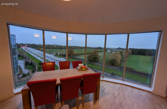 7 King's Hall, Waterside, Malahide, Co. Dublin, Malahide, Co. Dublin - Click to view photos