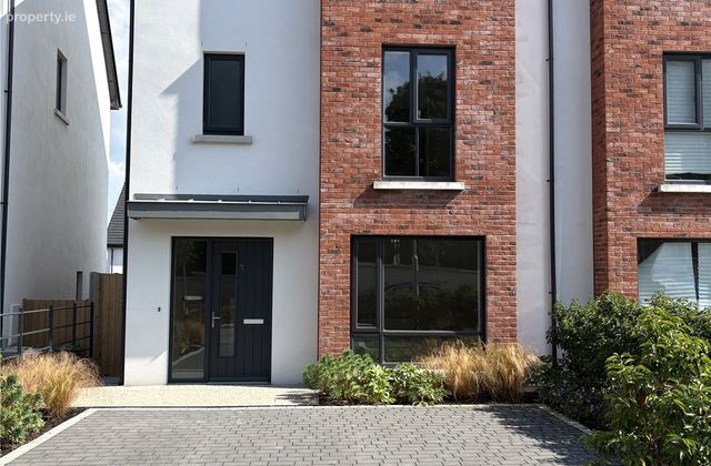 7 Grange Oaks Avenue, Kilternan, Dublin 18, Kilternan, Dublin 18 - Click to view photos