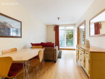 17 Dundrum Castle House, Dundrum, Dublin 16, Dundrum, Dublin 16 - Image 3