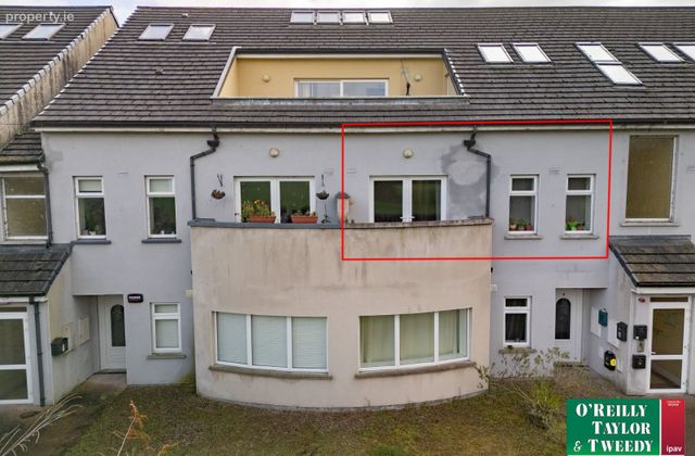 11 Eagle Wood Manor, Belturbet, Co. Cavan - Click to view photos