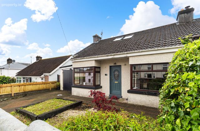 25 Doyle Road, Turners Cross, Co. Cork - Click to view photos