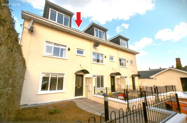 1 The Mews, Corabbye Court Midleton, Midleton, Co. Cork - Click to view photos