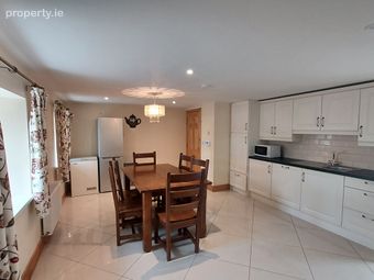 Coolmore Farmhouse, Coolmore Farmhouse, Knocktopher, Co. Kilkenny - Image 4