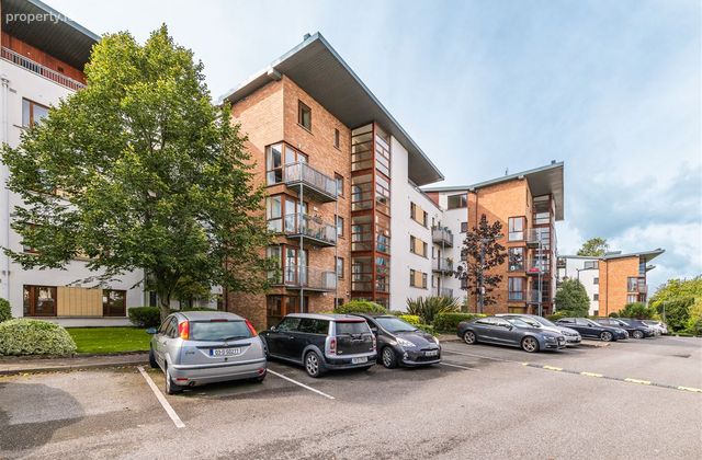 35 Grange House, Taylors Hill, Rathfarnham, Dublin 16, Rathfarnham, Dublin 16 - Click to view photos