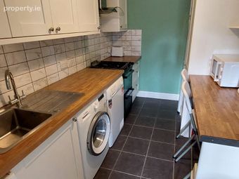 5 Ashton Lodge, Boreenmanna Road, Ballinlough, Co. Cork - Image 2