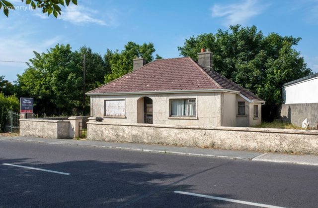 Station Road, Ardfert, Co. Kerry, Ardfert, Co. Kerry - Click to view photos
