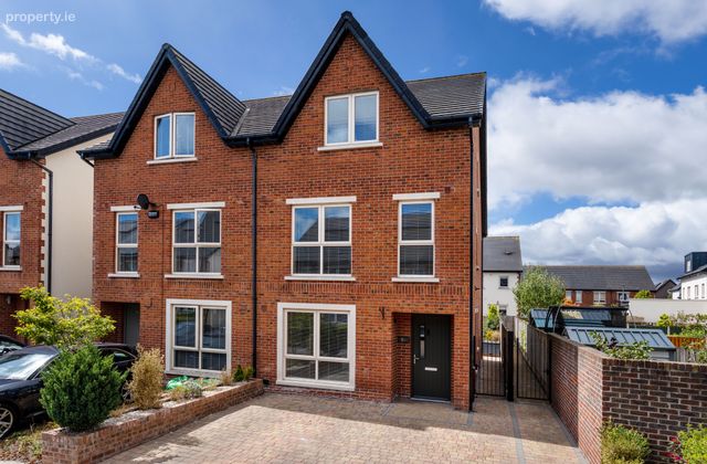13 Parkside Woods, Balgriffin, Dublin 13, Balgriffin, Dublin 13 - Click to view photos