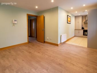 65 De Vesci Court, Fairgreen, Portlaoise, Co. Laois - Image 2