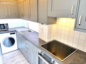 Apartment 30, Tir Connell Grove, Dublin 8 - Image 4