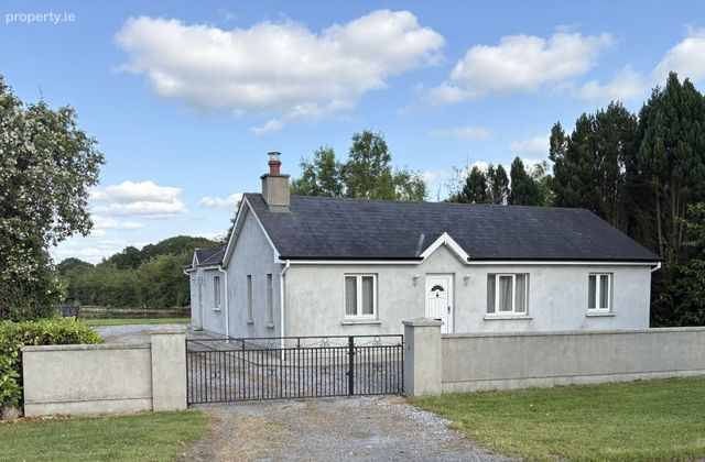 Ballyknockan, Fenagh, Co. Carlow - Click to view photos