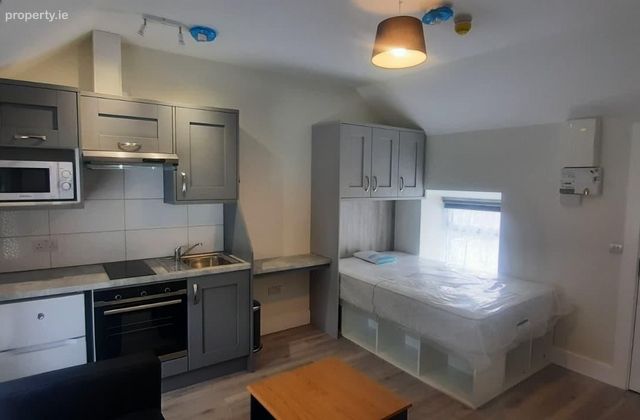 Patrick Street, Mullingar, Co. Westmeath - Click to view photos