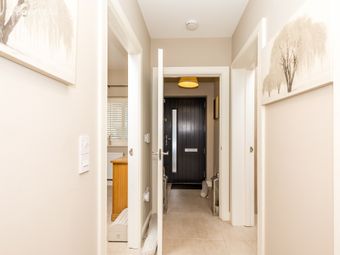 20 Waterside Close, Waterside, Malahide, Co. Dublin - Image 2