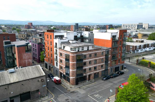 Apartment 15, Liberty View, St. James Gate, Dublin 8 - Click to view photos